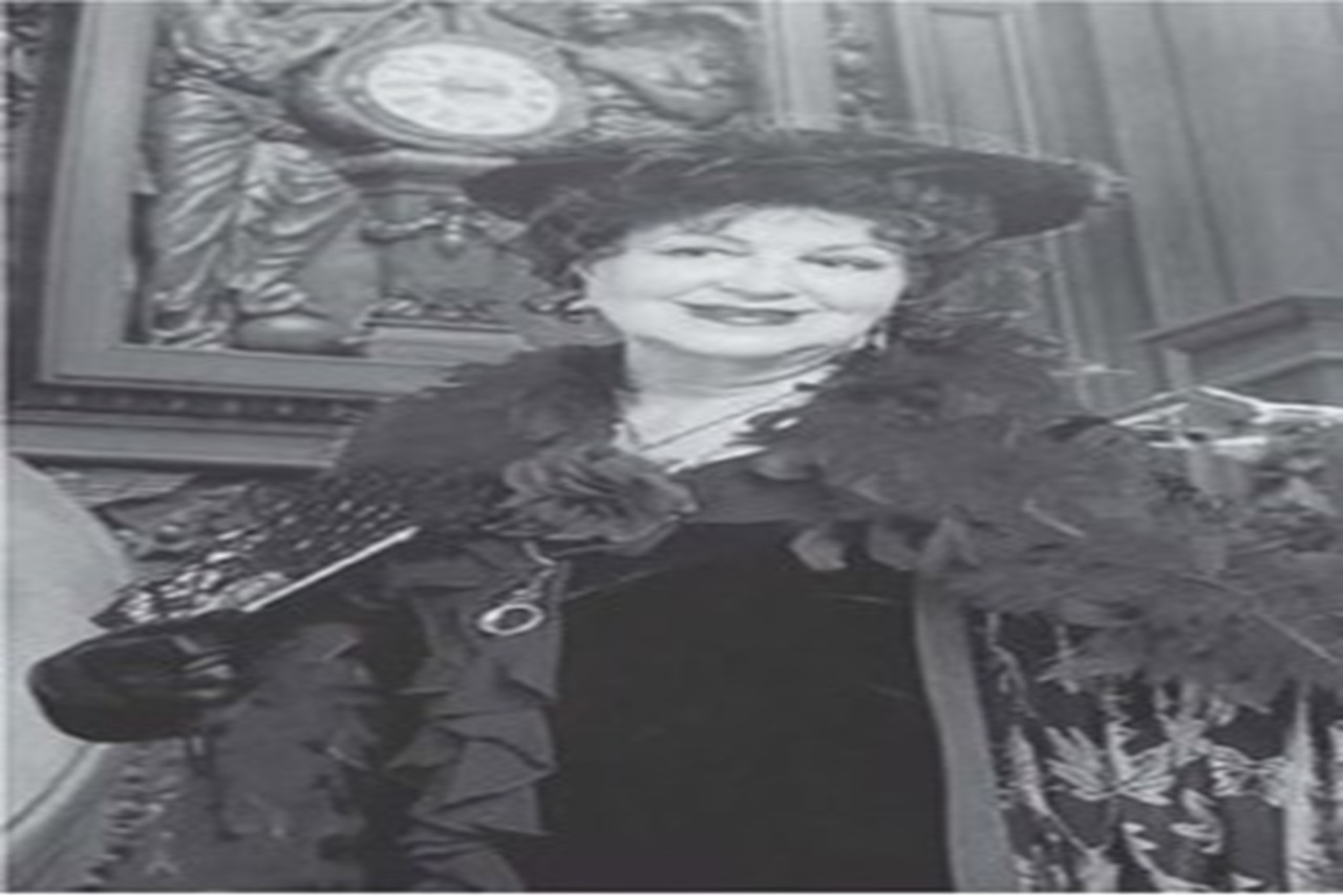 actress portraying Molly Brown